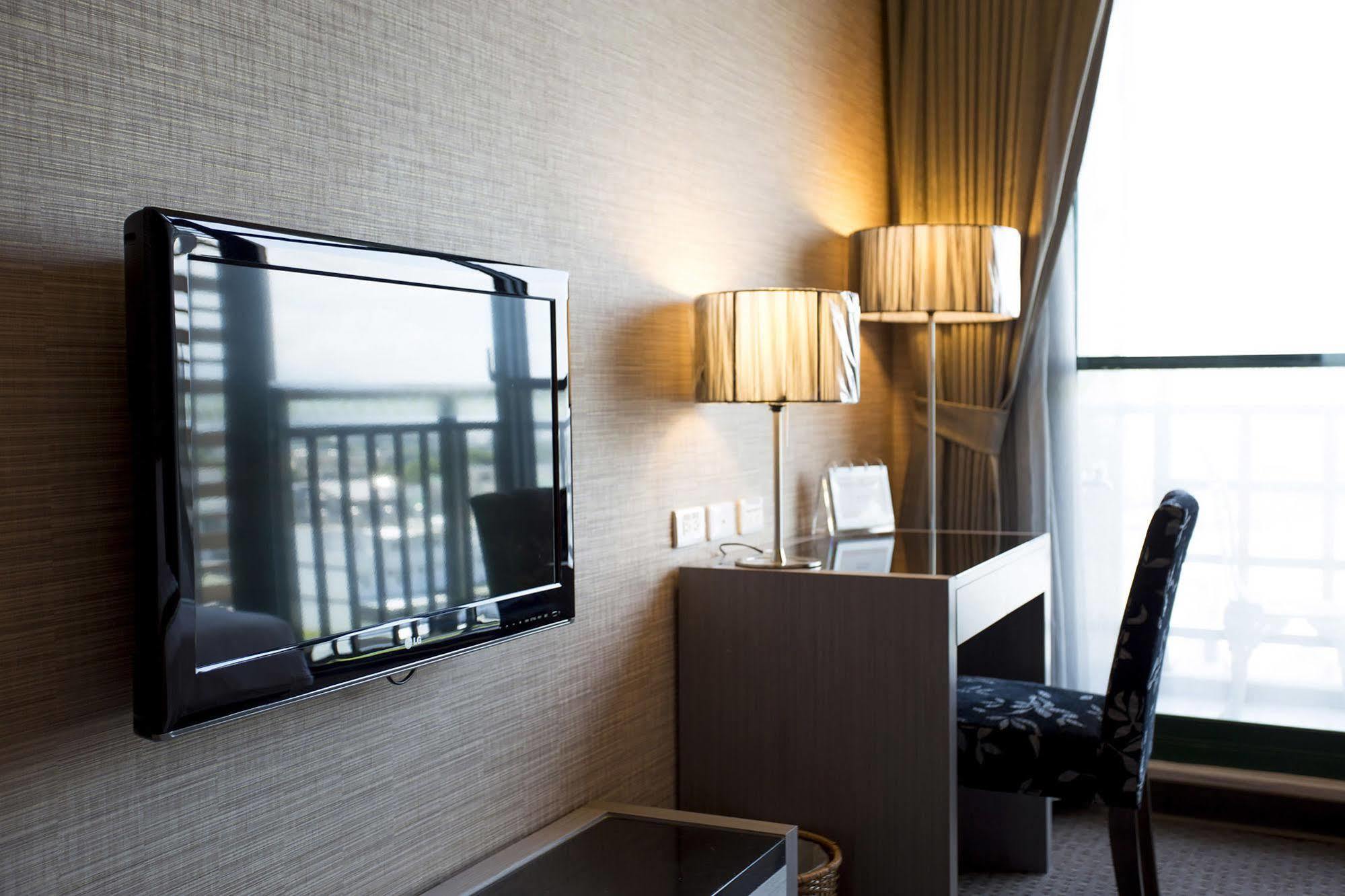 Naruwan Galaxy Hotel T'ai-tung Eksteriør billede