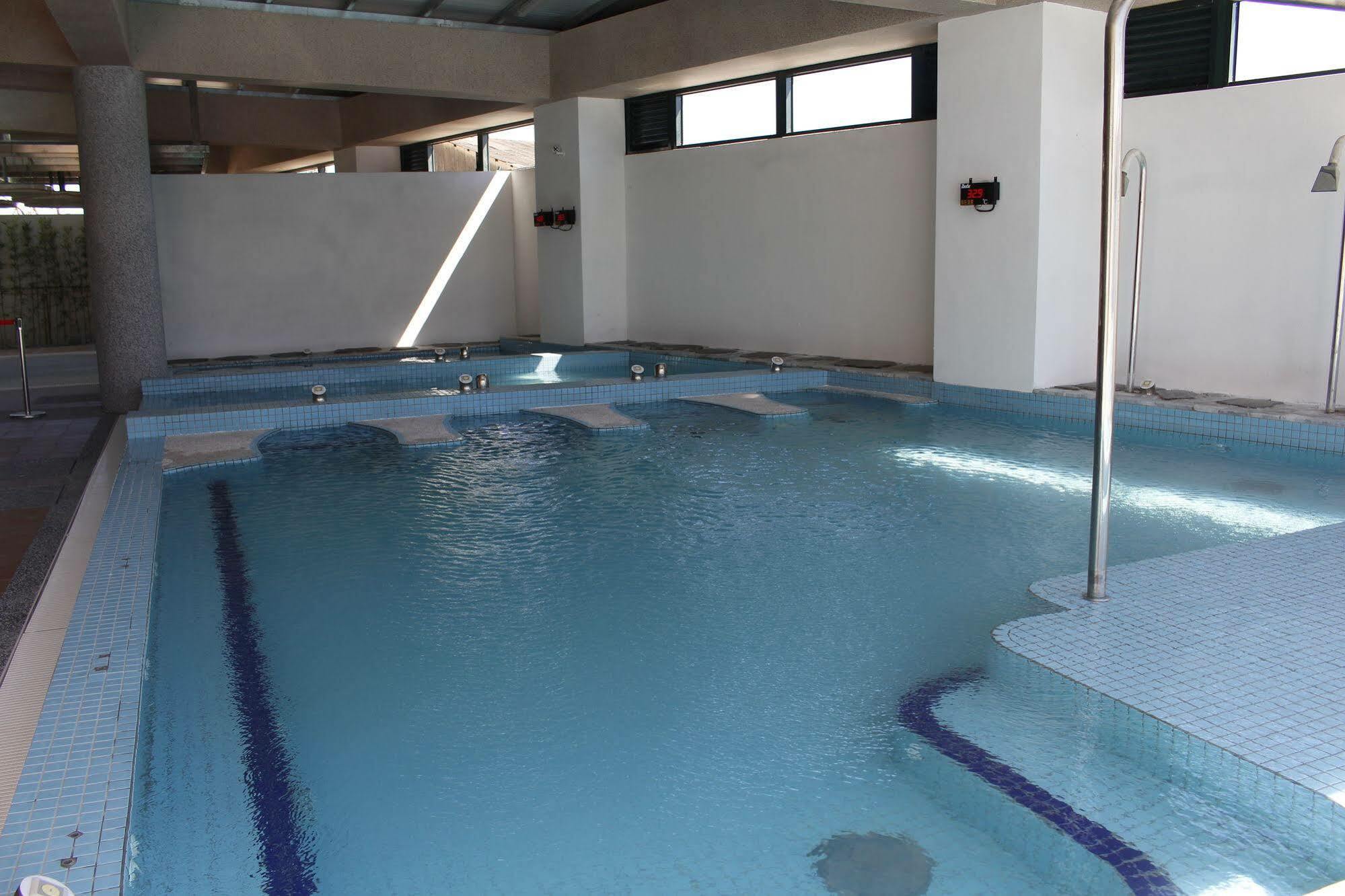 Naruwan Galaxy Hotel T'ai-tung Eksteriør billede
